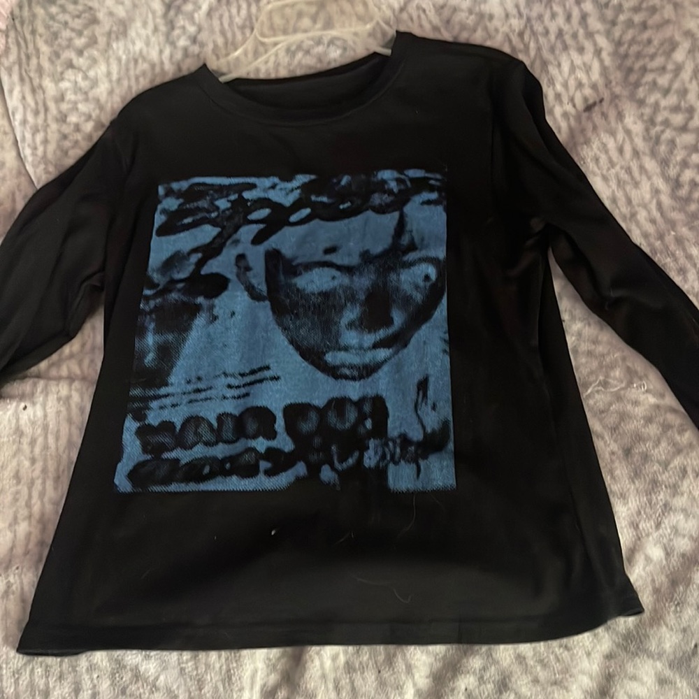 graphic tee